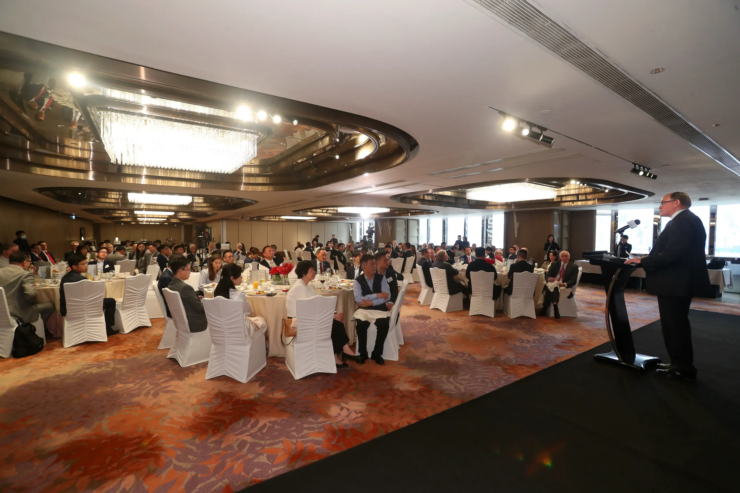 Association Luncheon with Mr. John Denholm, CBE, Chairman Designate of International Chamber of Shipping (ICS) 與國際航運公會候任主席 John Denholm CBE 午宴