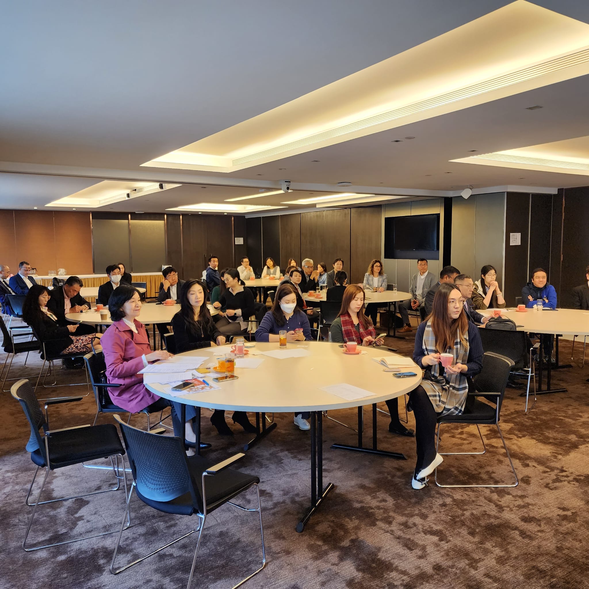 HKSOA and PwC Hong Kong Joint Seminar – BEPS2.0 Pillar Two – impact on the shipping business 協會與羅兵咸永道聯辦研討會 ： BEPS2.0 支柱(二）對航運業務的影響